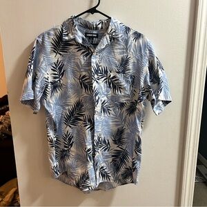 Lands' End Men's Blue Leaf Print‎ Small Shirt